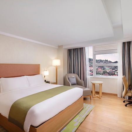 Holiday Inn Baguio City Centre, An Ihg Hotel Εξωτερικό φωτογραφία
