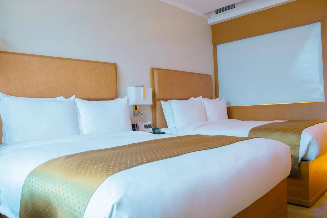 Holiday Inn Baguio City Centre, An Ihg Hotel Εξωτερικό φωτογραφία