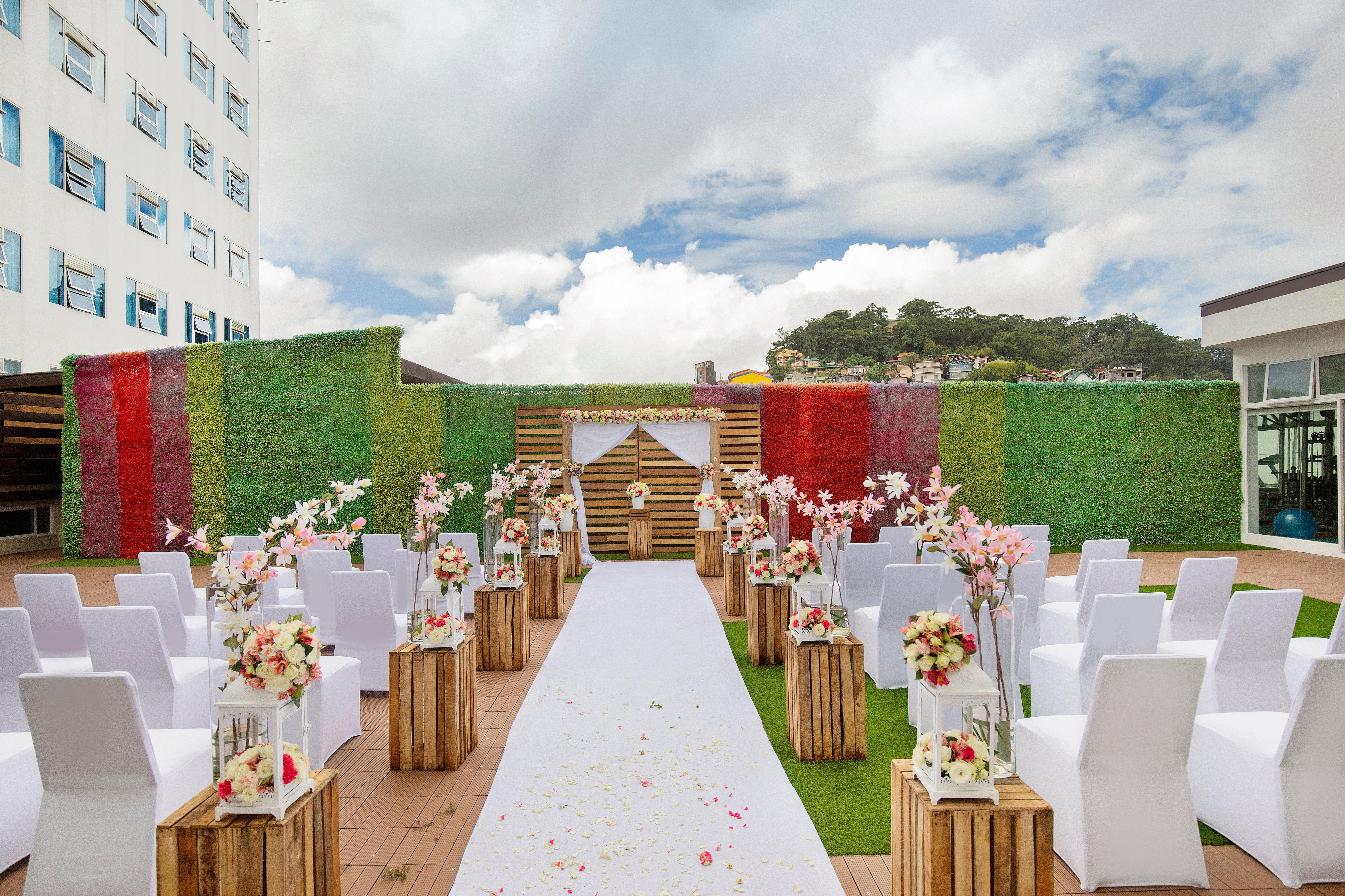 Holiday Inn Baguio City Centre, An Ihg Hotel Εξωτερικό φωτογραφία